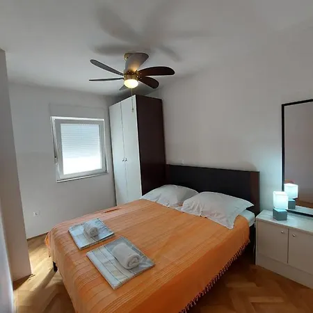 Maholiday * Makarska